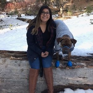 Meet your Posher, Daisey